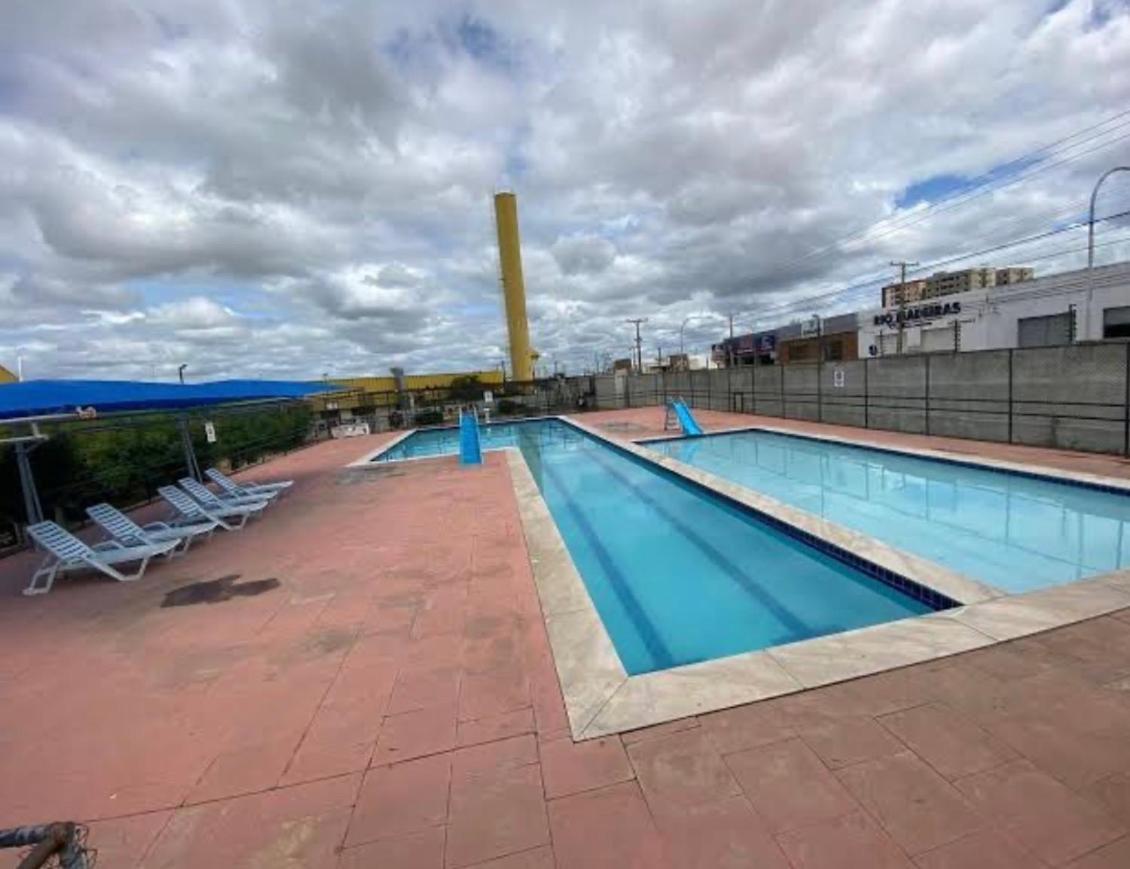 Apto Para Ate 4 Pessoas,Otima Localizacao, Area De Lazer Com Conveniencia E Piscina Para Crianca Petrolina Exterior photo